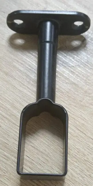 بركت علاق ملابس ( سقف ) اسود